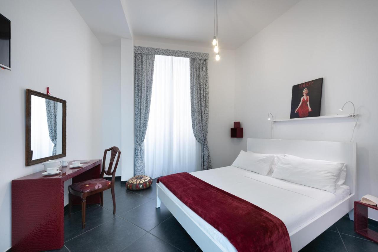 Maria Vittoria Charming Rooms And Apartments Bríndisi Exterior foto