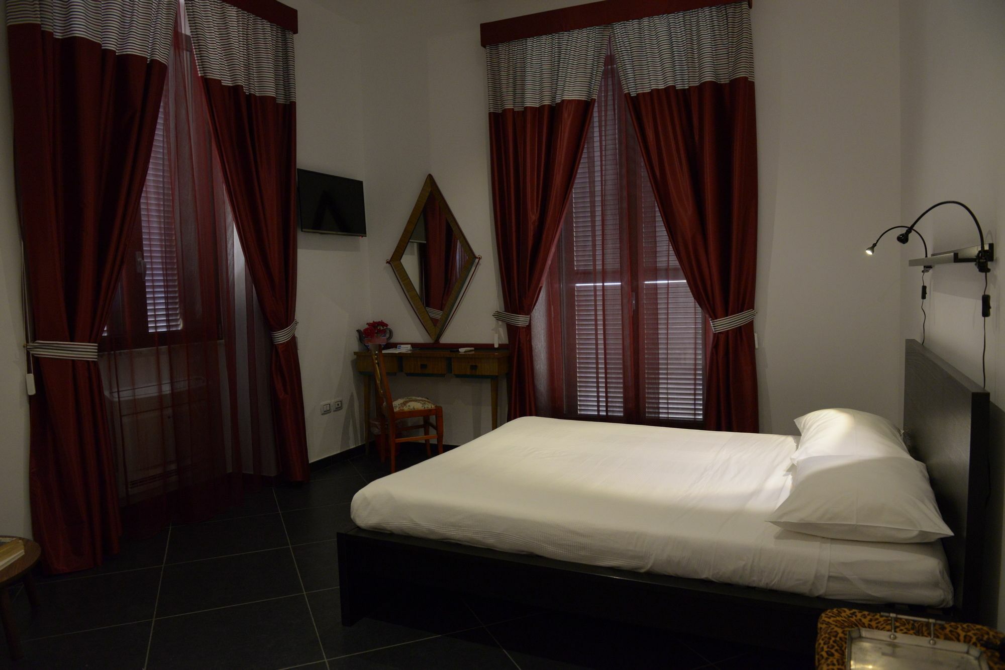Maria Vittoria Charming Rooms And Apartments Bríndisi Exterior foto